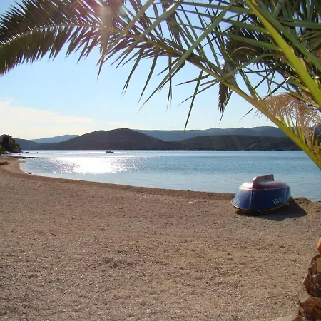 Magic - 150 M From Beach