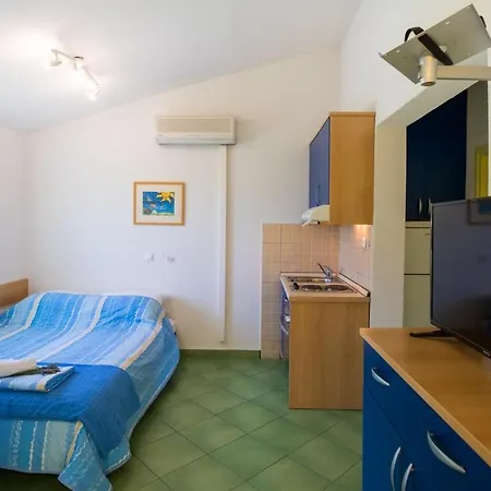 Magic - 150 M From Beach